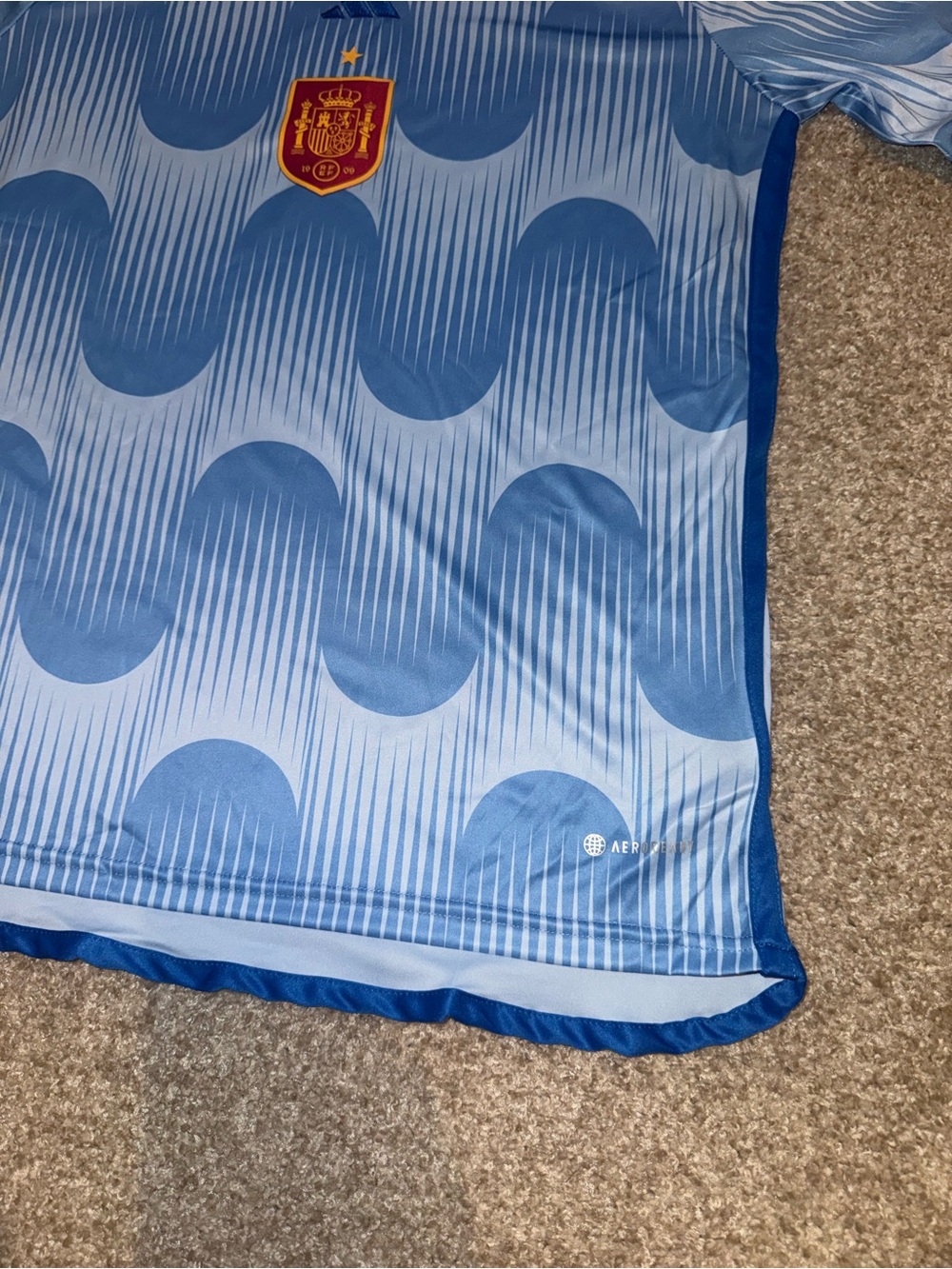 Adidas Spain 2022 Men’s Away Soccer Jersey 🆕 - Picture 5 of 7